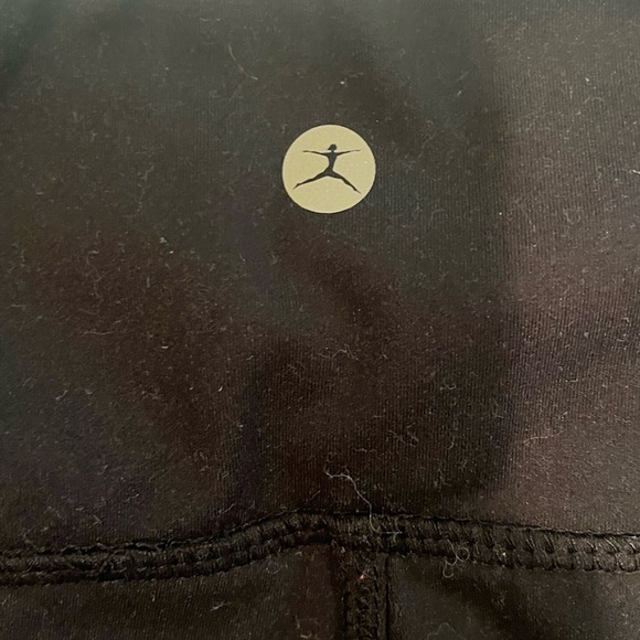 Danskin High Rise 7/8 leggings w/ bonded deep side pockets - Picture 6 of 15